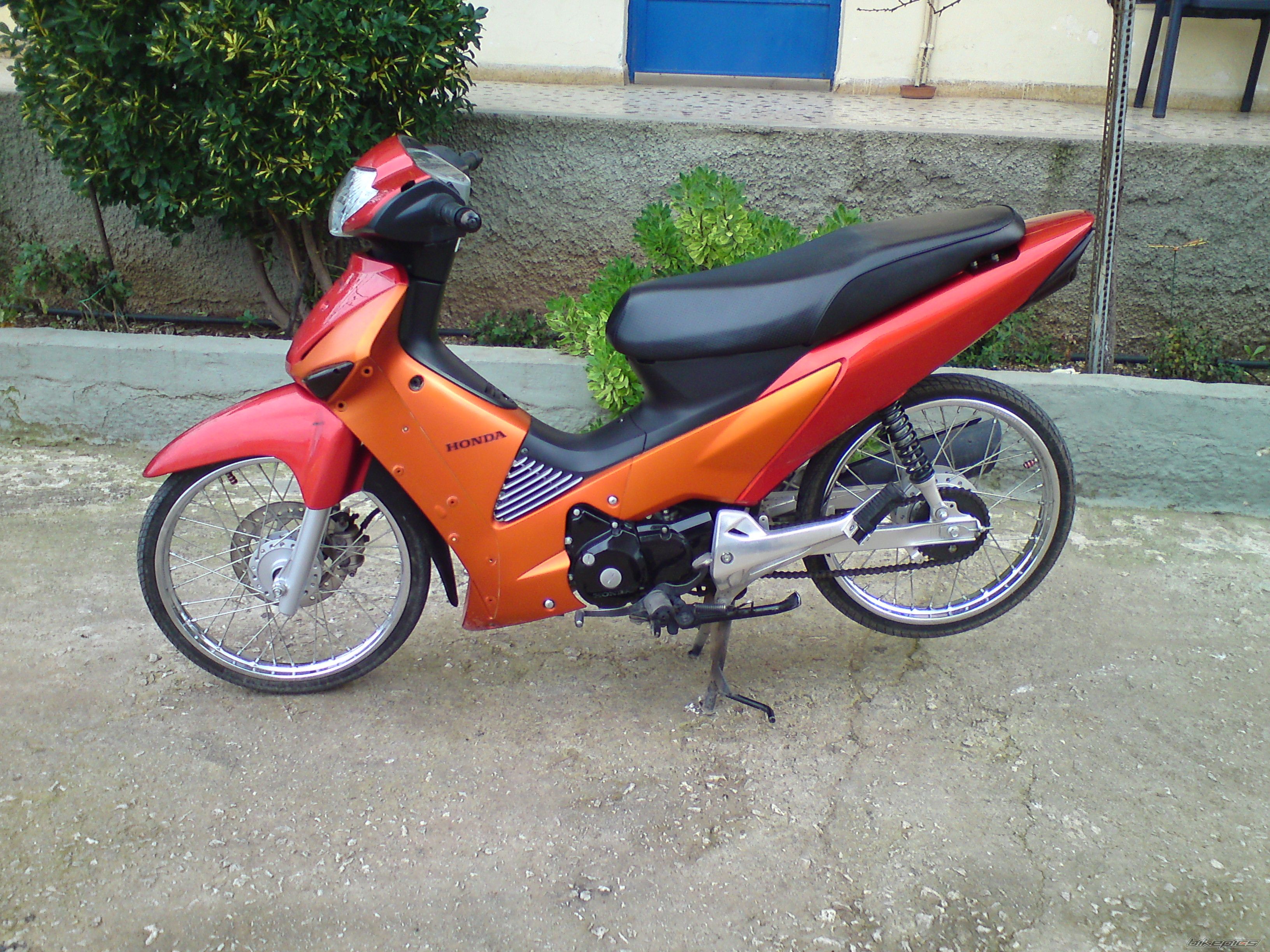 Photo 1877389