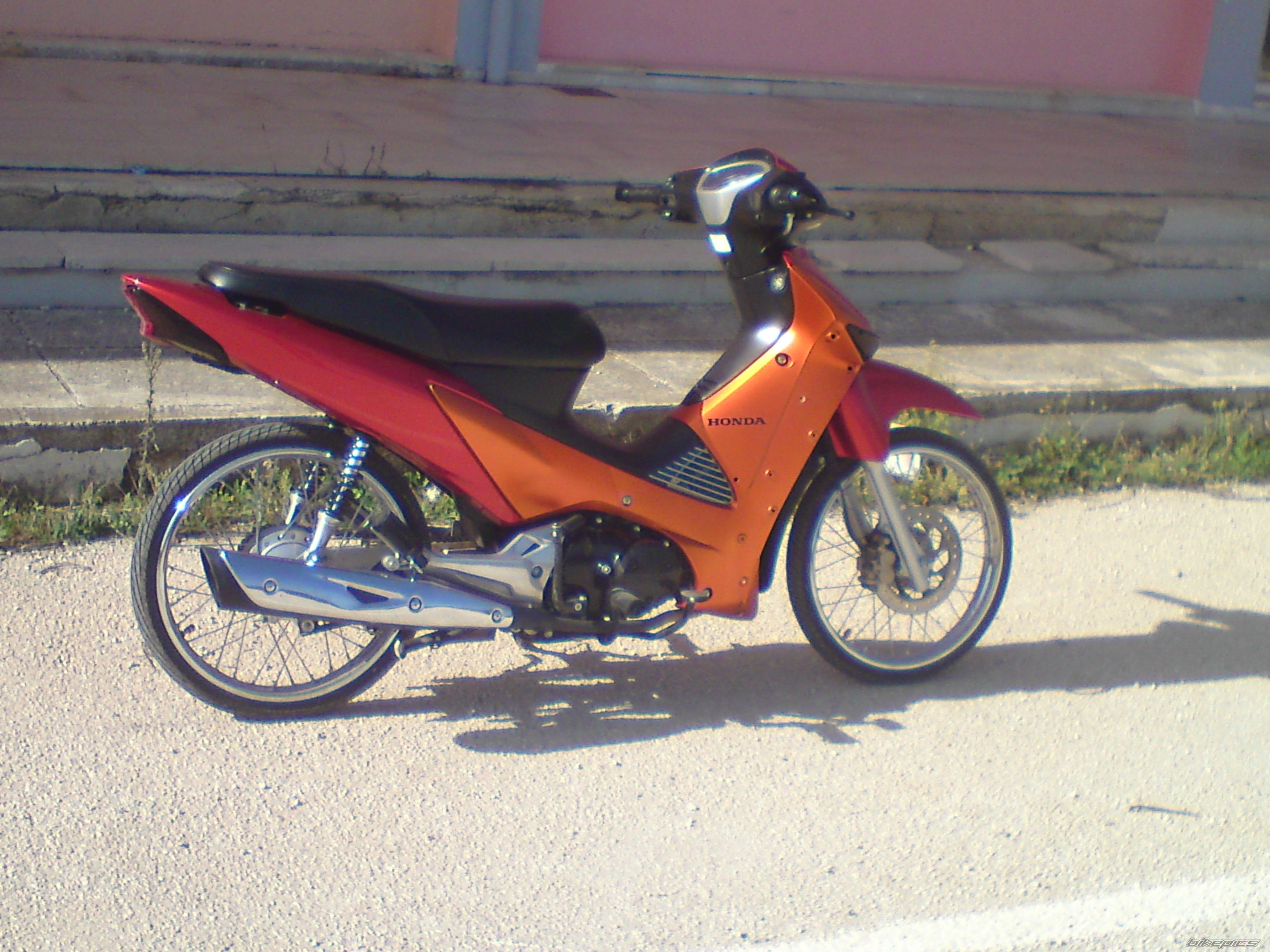 Photo 1877392