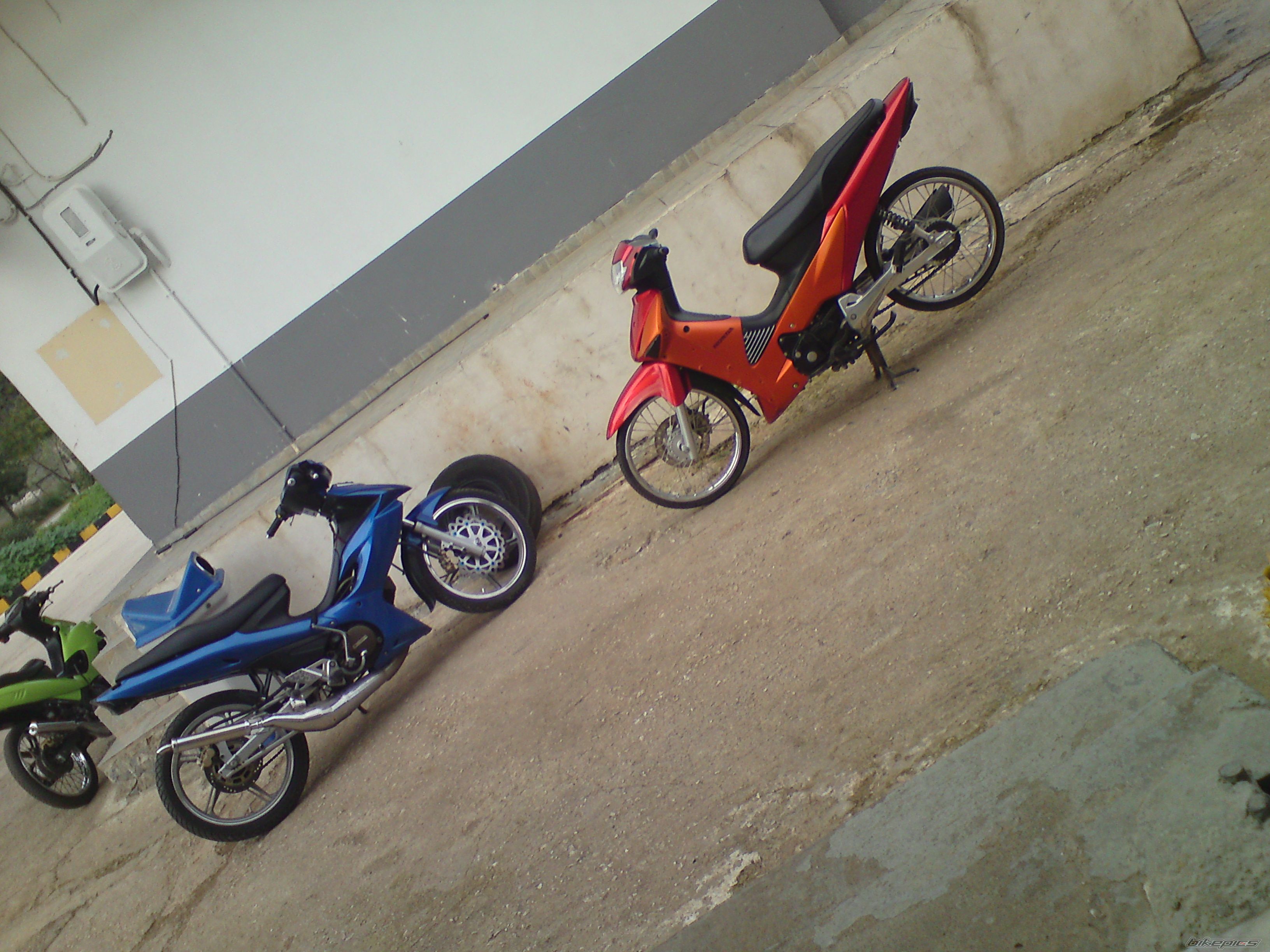 Photo 1877401