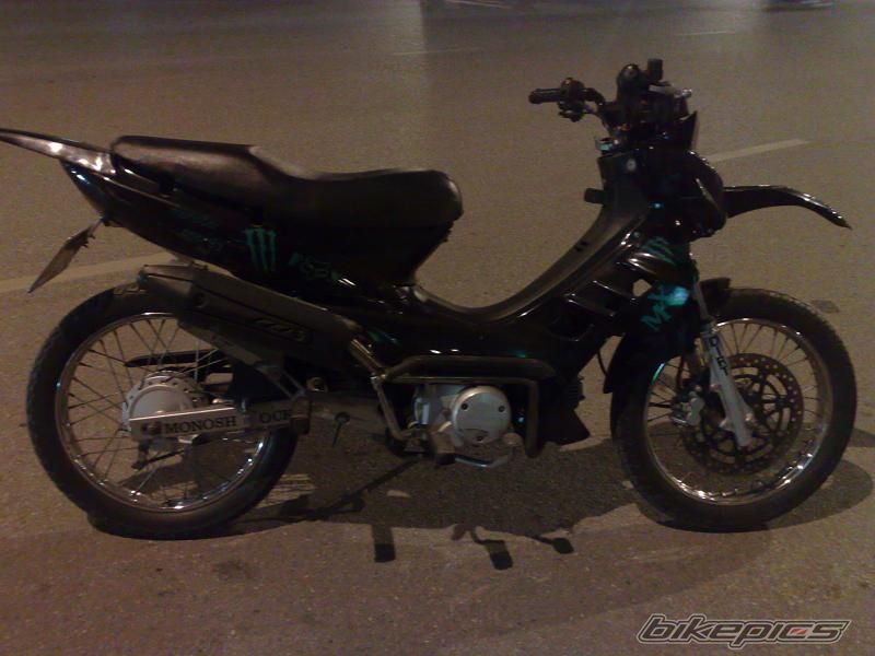 Photo 1877441