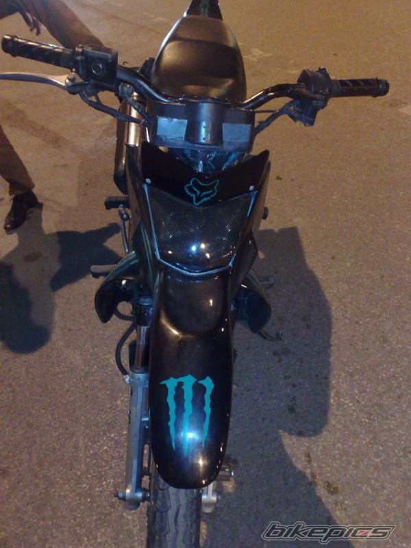 Photo 1877442