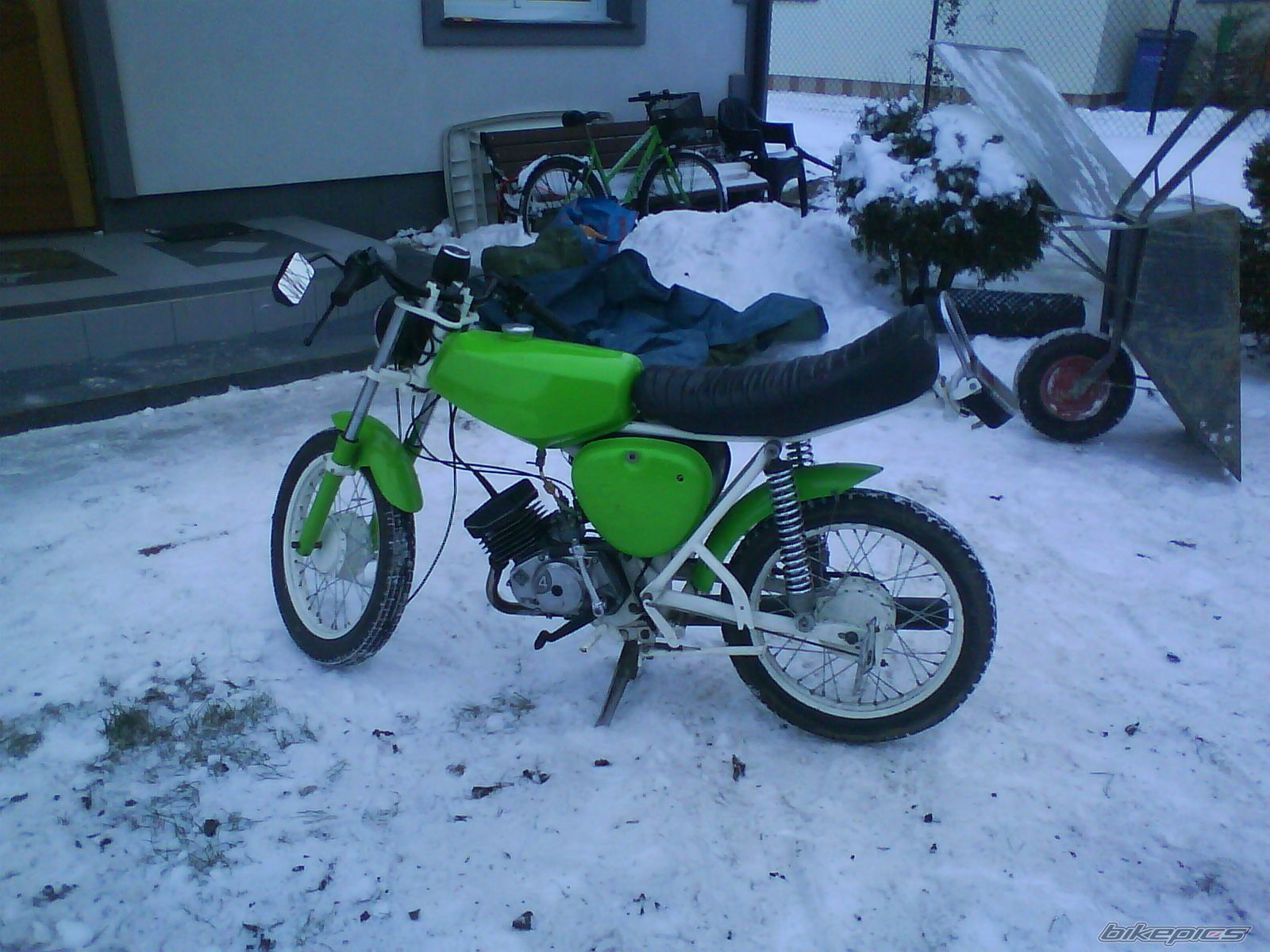 Photo 1877791