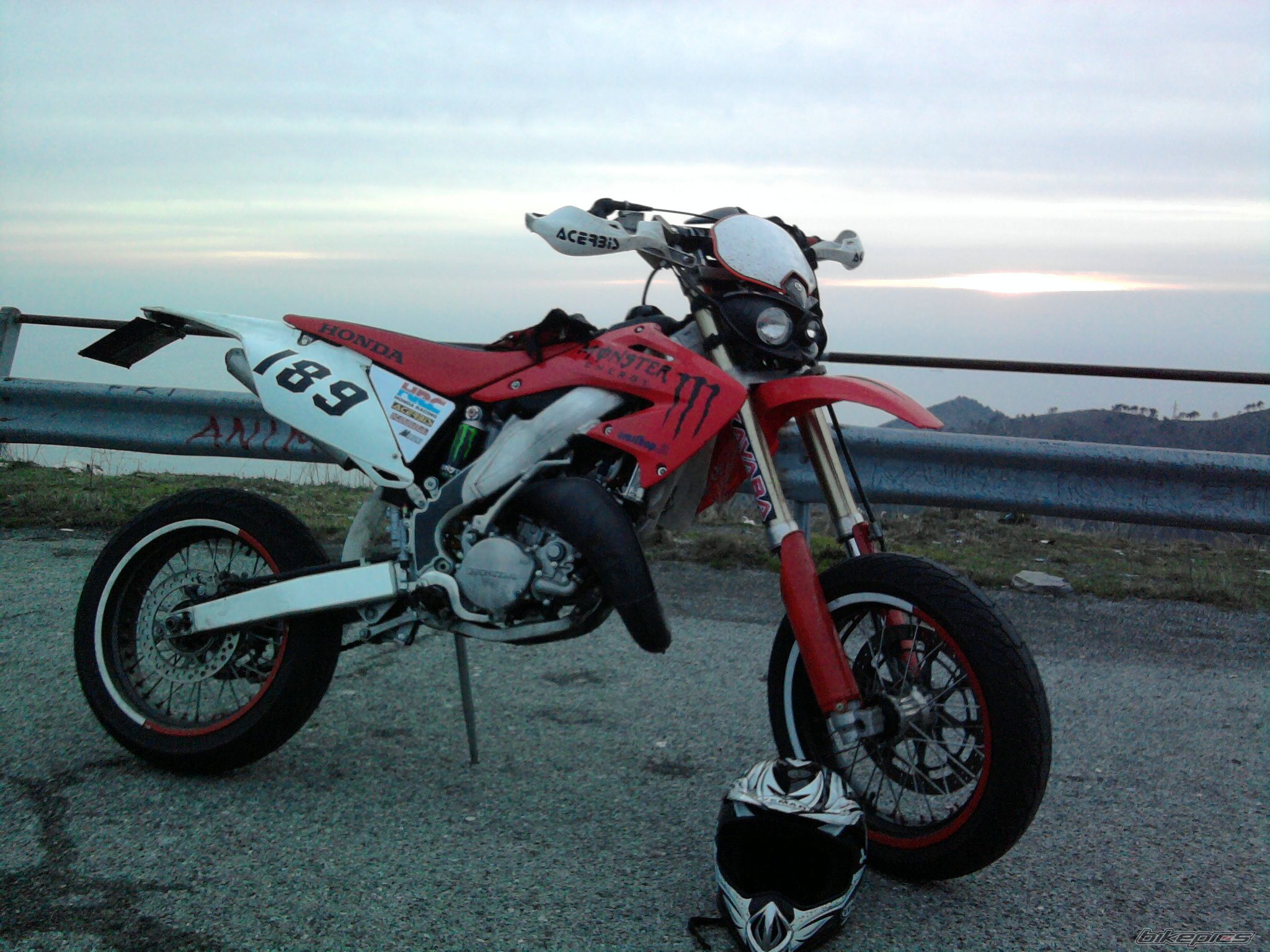 Photo 1877928