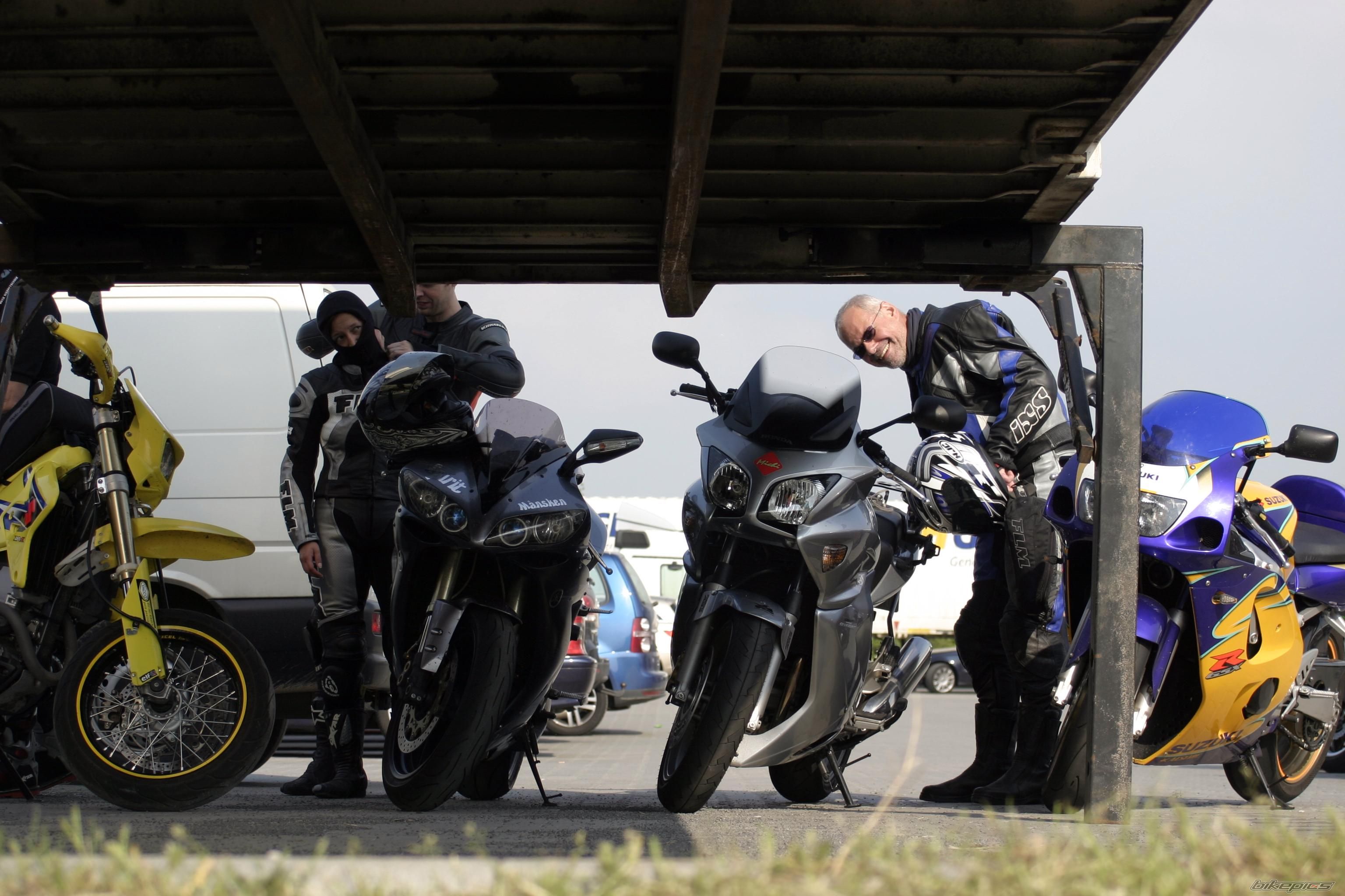 Bike Photo 1878043