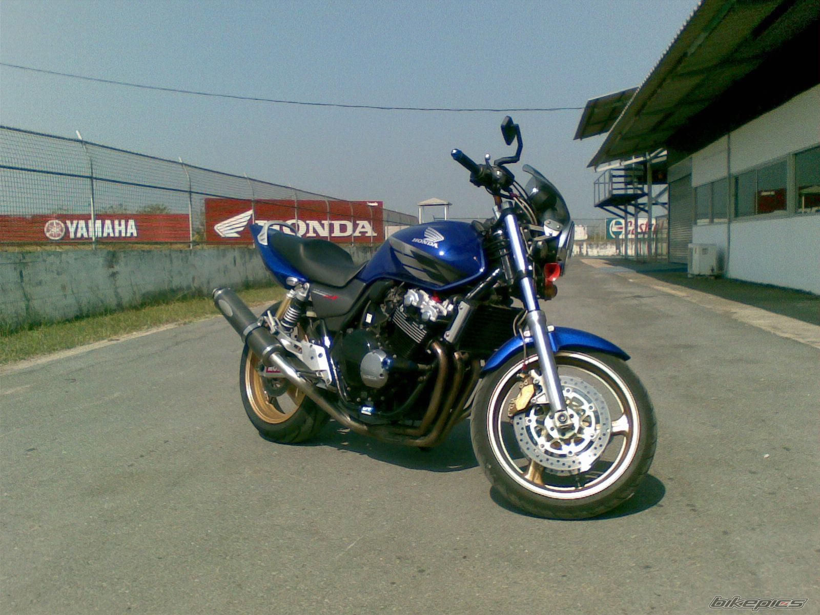Bike Photo 1878045