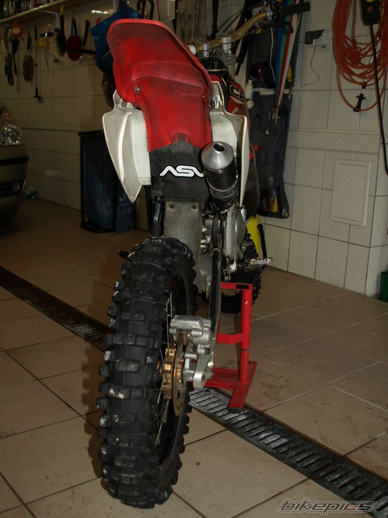 Photo 1878263