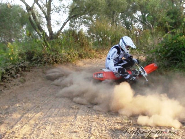 Photo 1878267