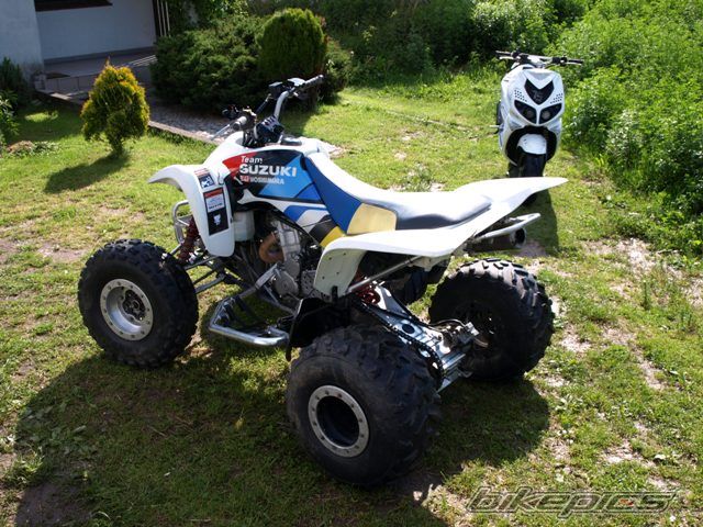 Photo 1878288