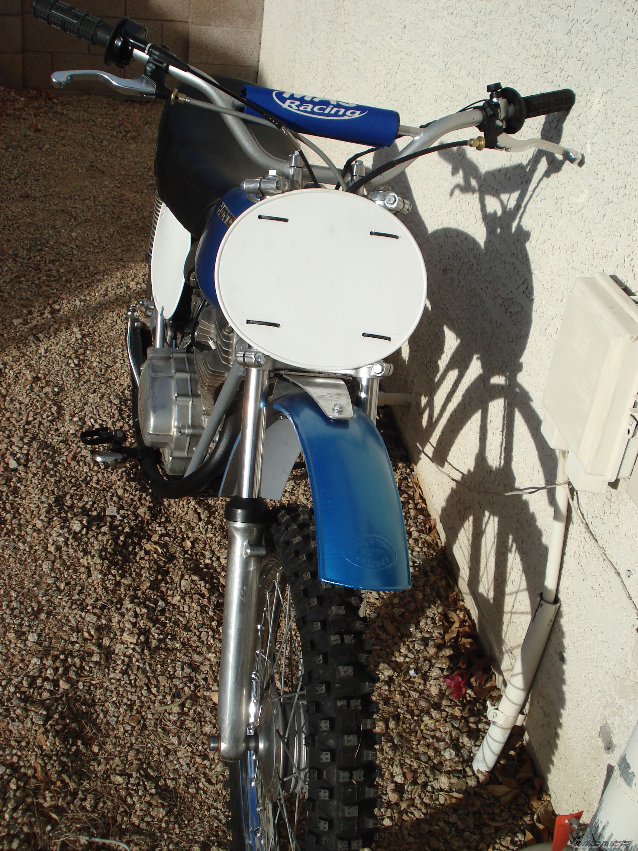 Photo 1878362