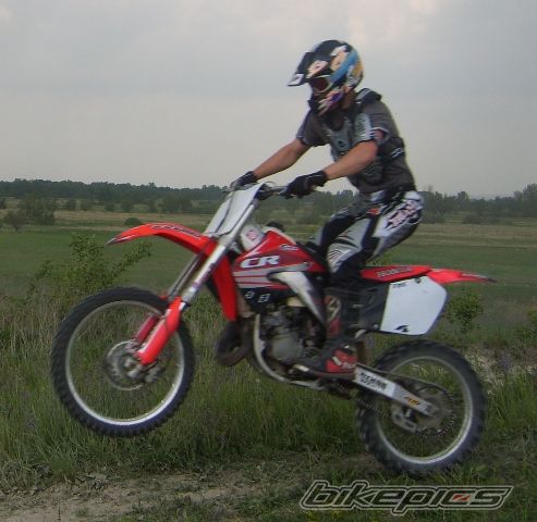 Photo 1878537