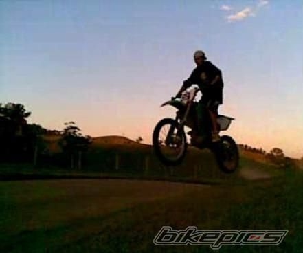 Photo 1878642