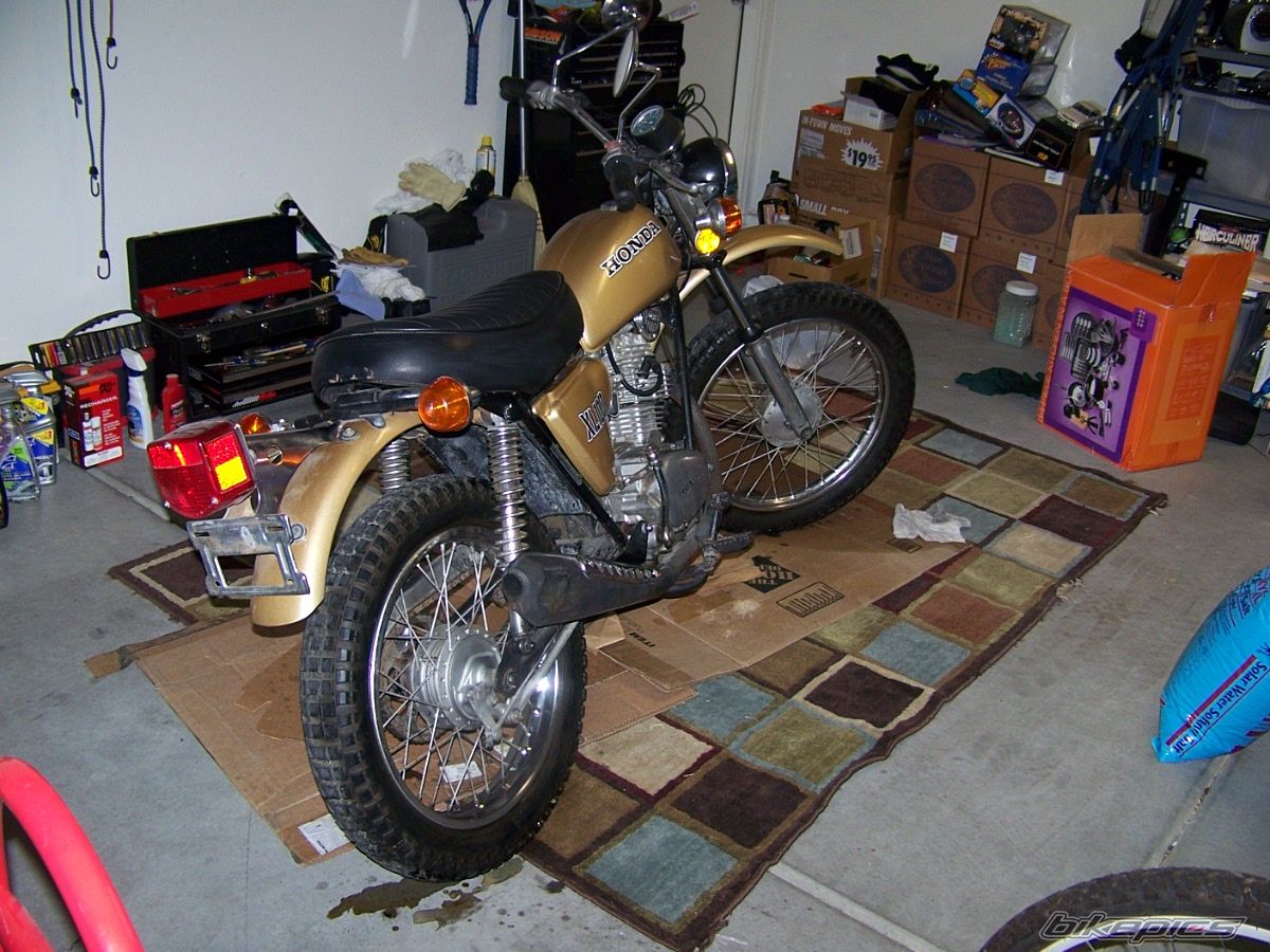 Photo 1878717