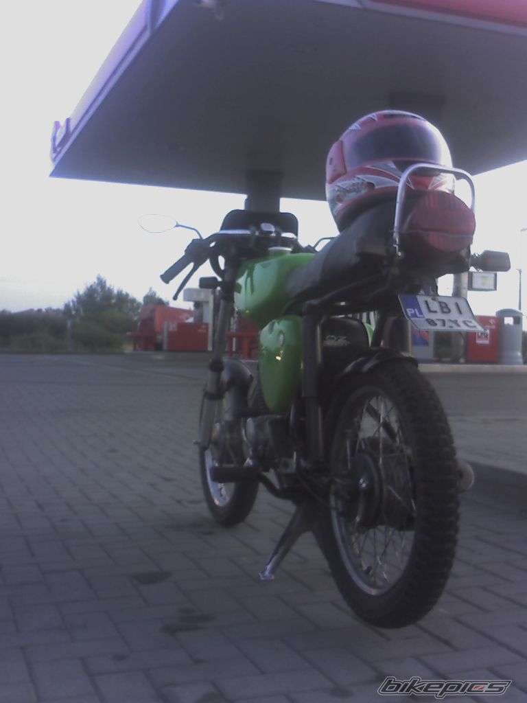 Photo 1878810