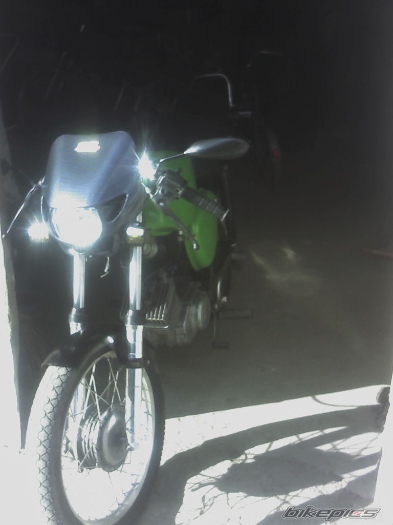 Photo 1878811
