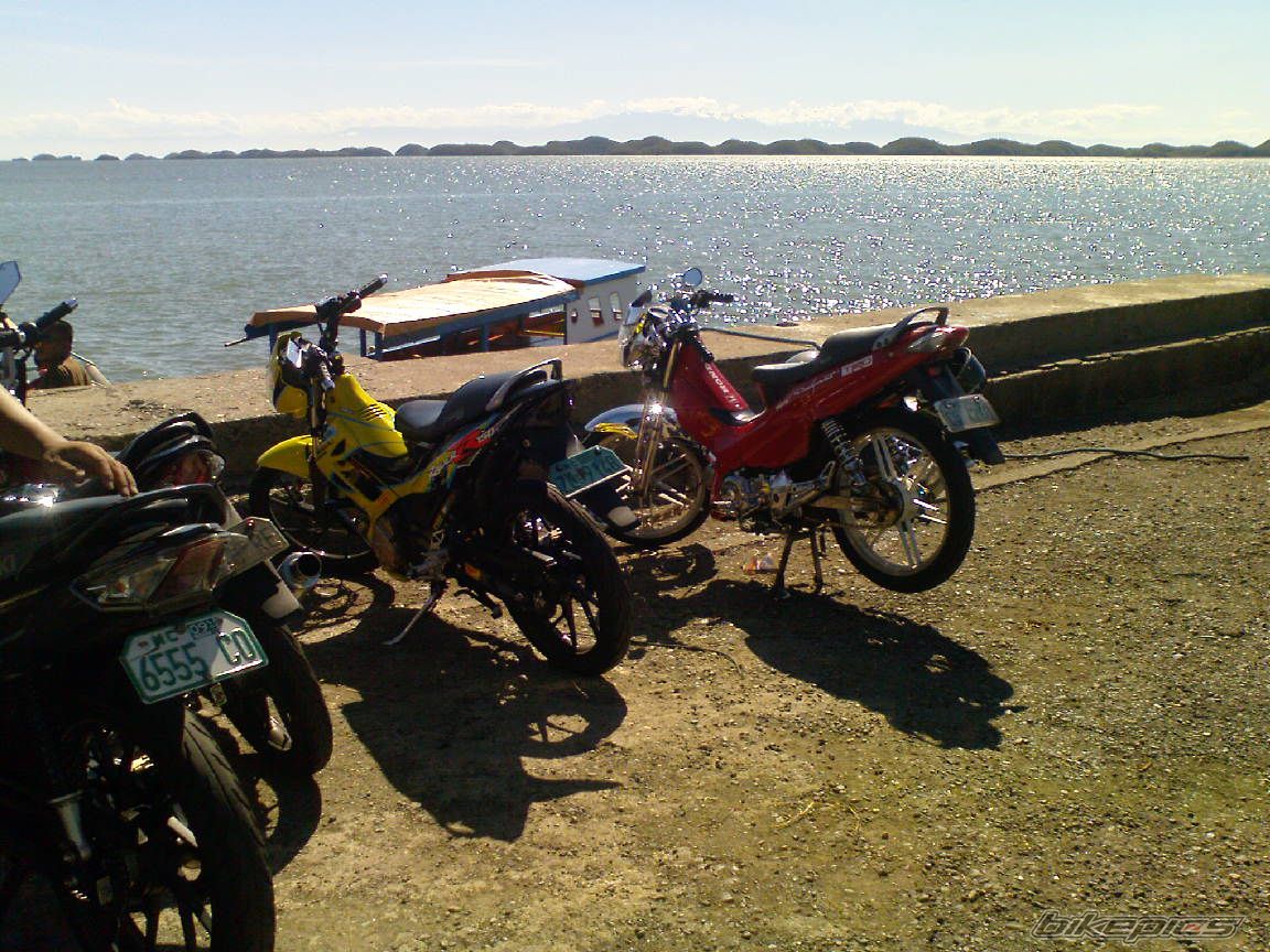 Photo 1879569