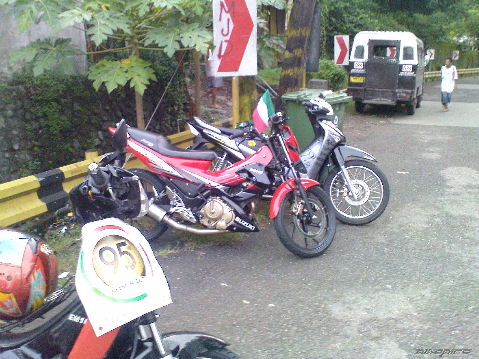 Photo 1879599