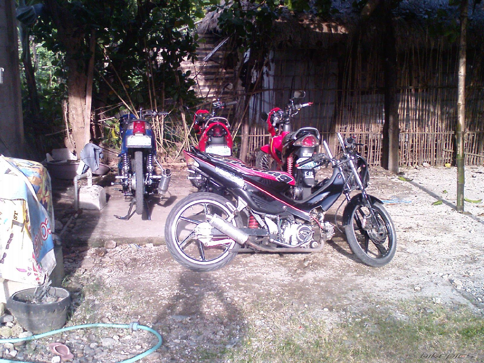 Photo 1879600