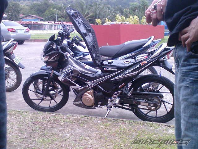 Photo 1879633