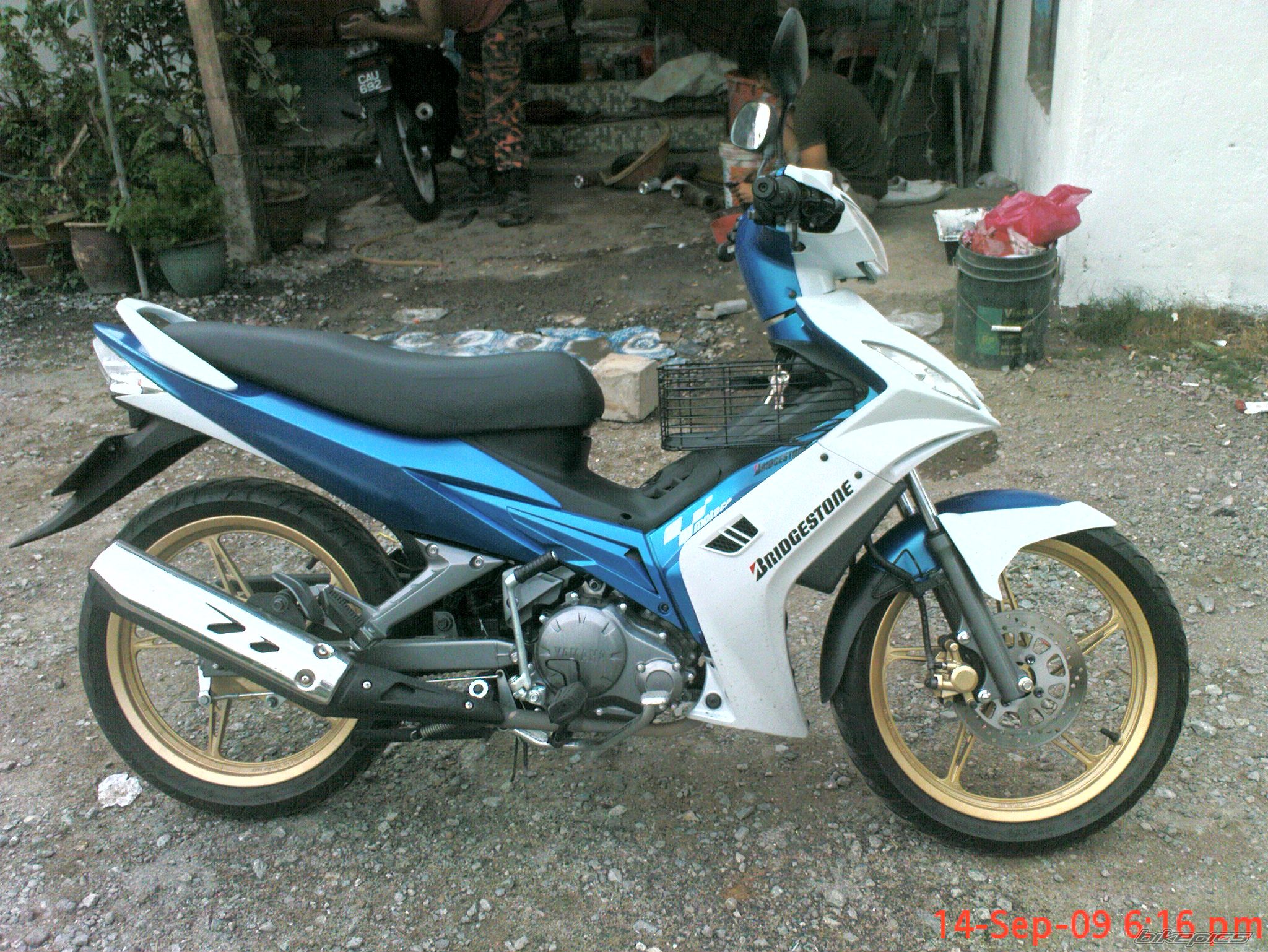 Photo 1879694