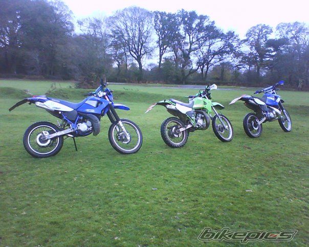 Photo 1879852
