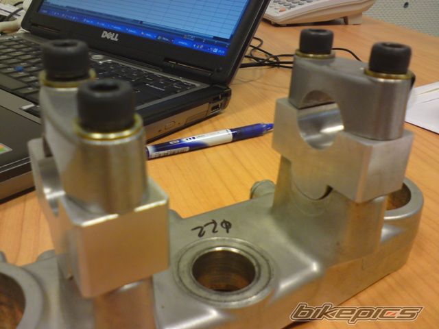 Photo 1879886
