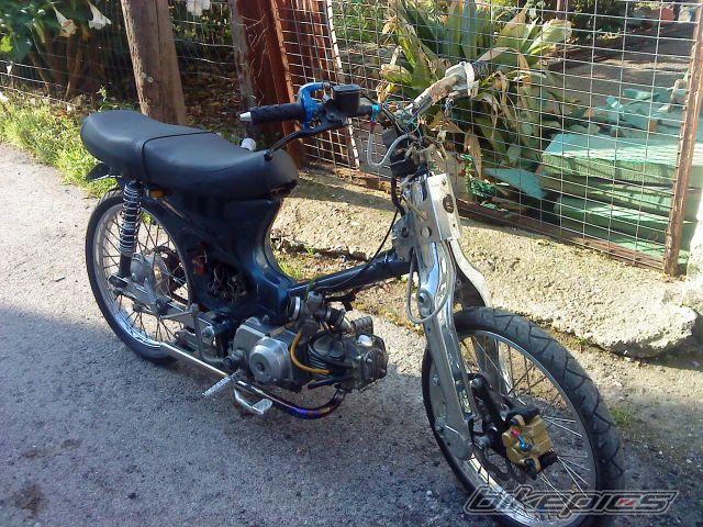 Photo 1879996