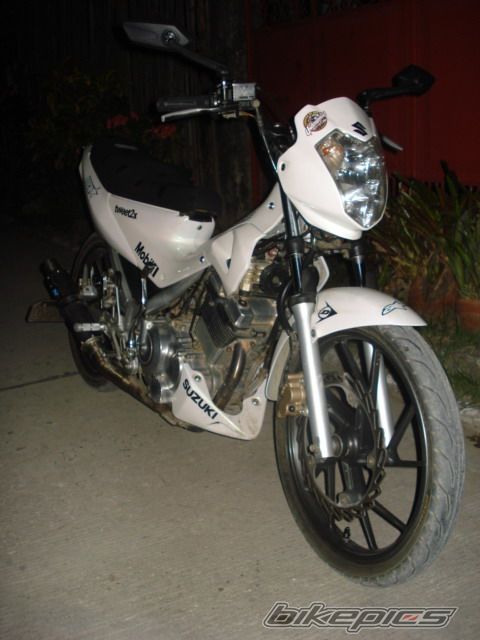 Photo 1880368