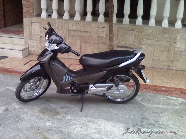 Photo 1880700