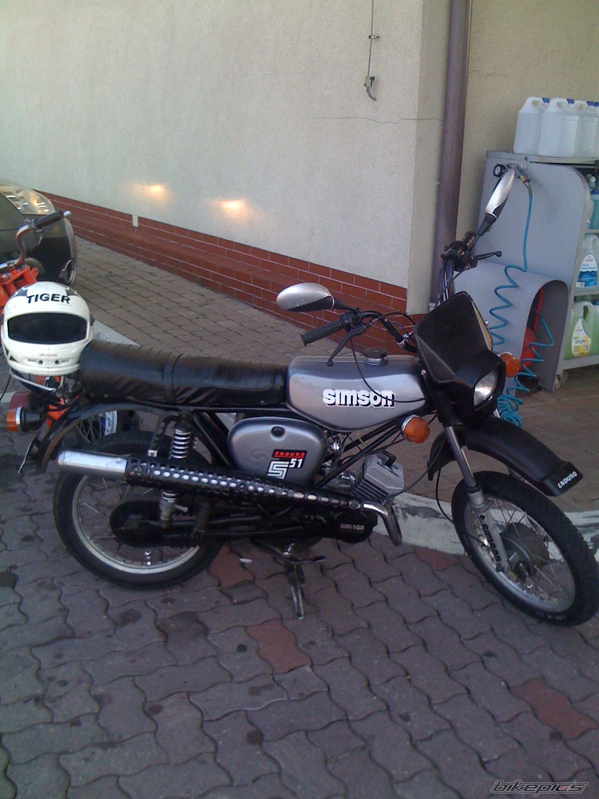Photo 1881510