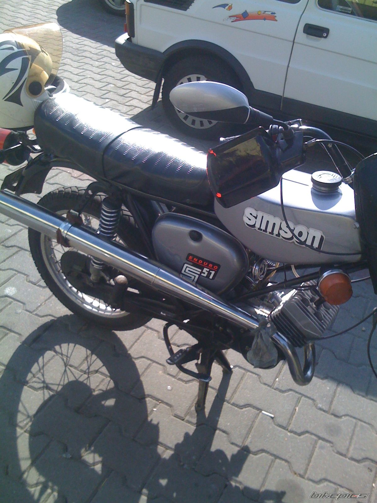 Photo 1881513