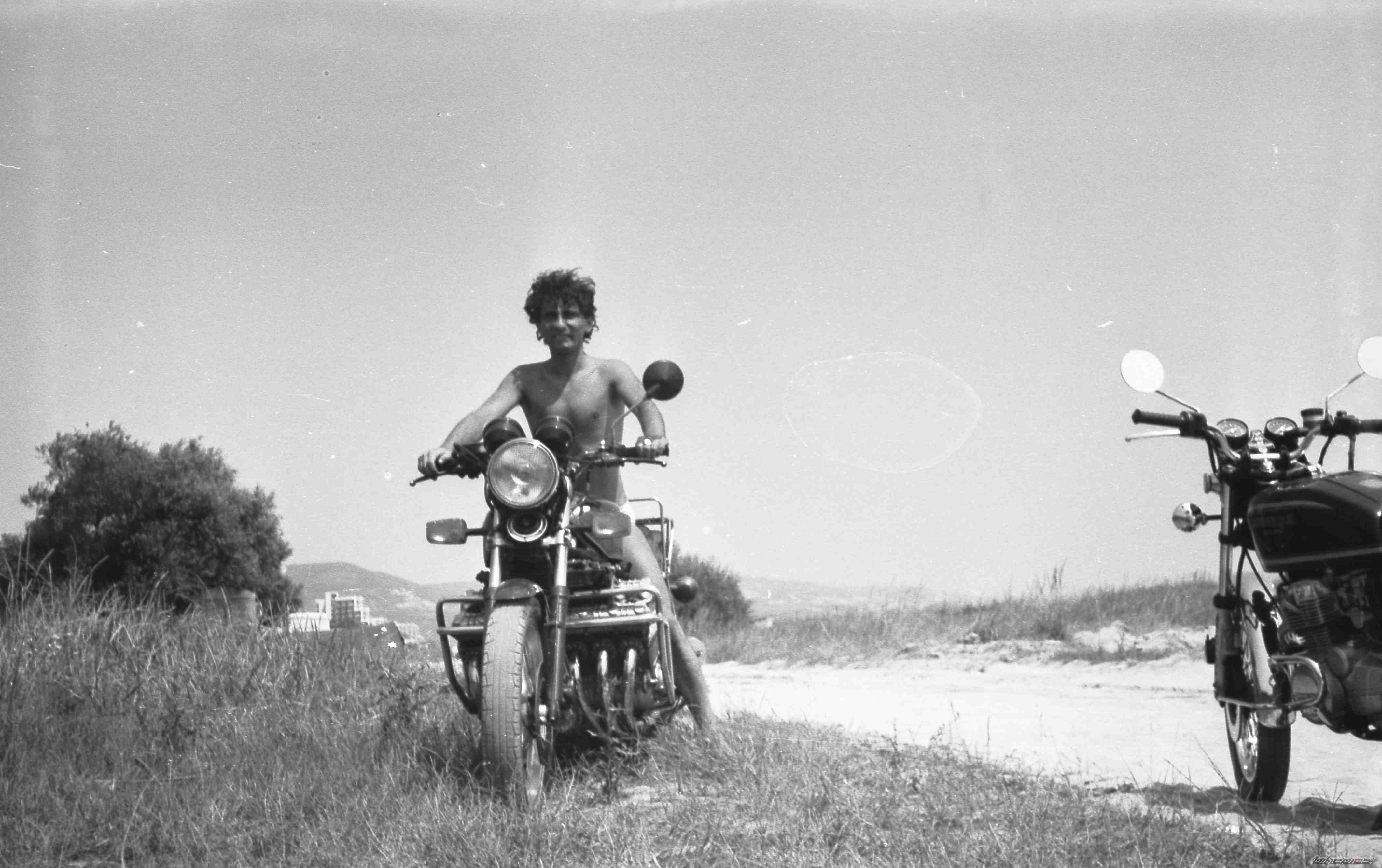 Bike Photo 1881693
