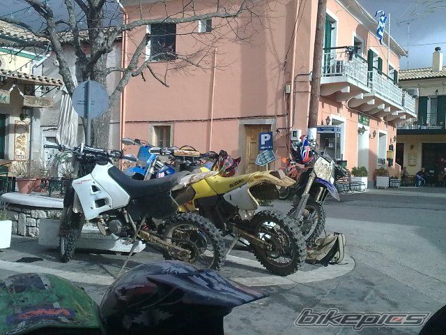 Photo 1881880