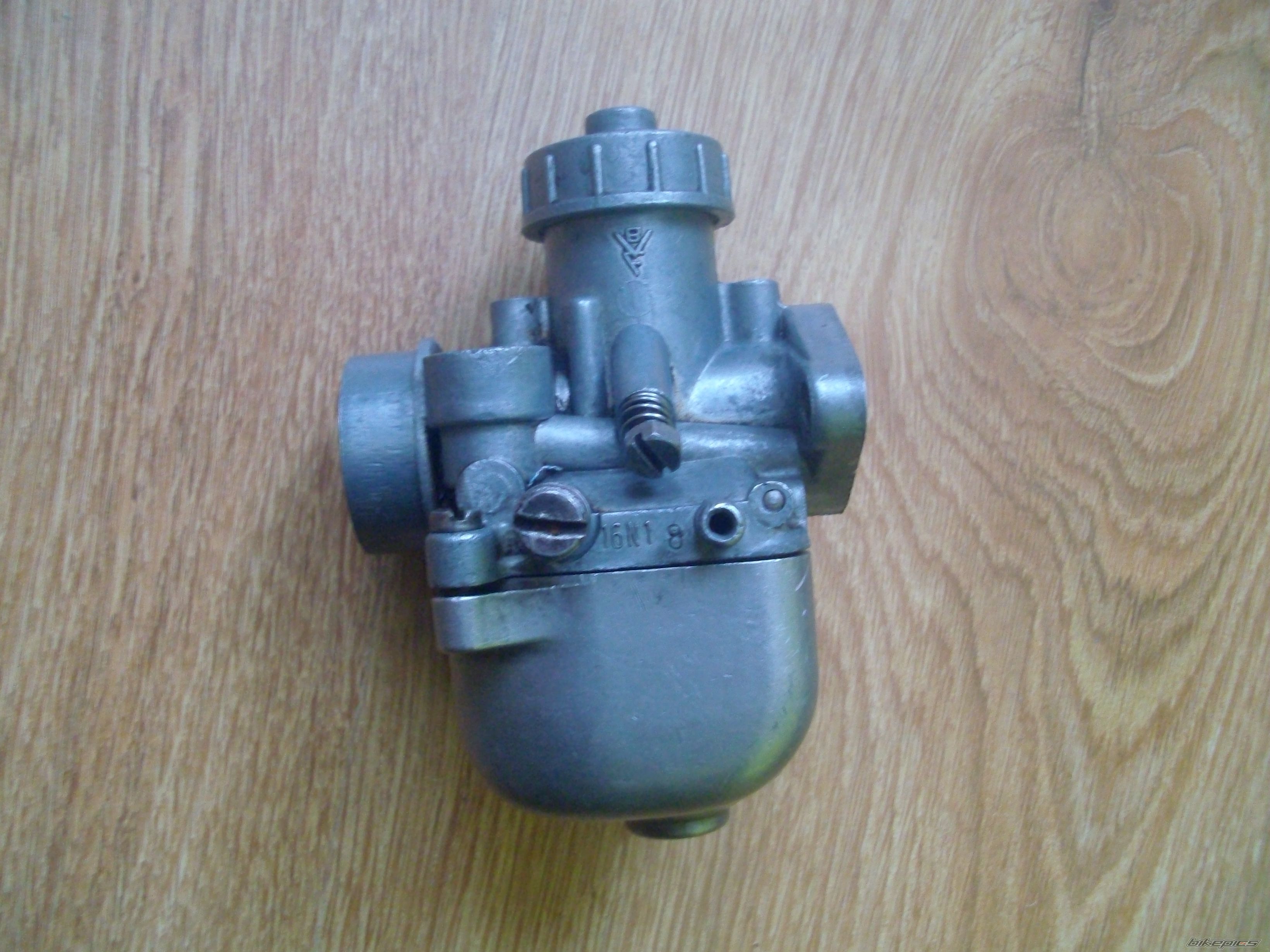 Photo 1881944