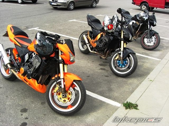 Photo 1882066