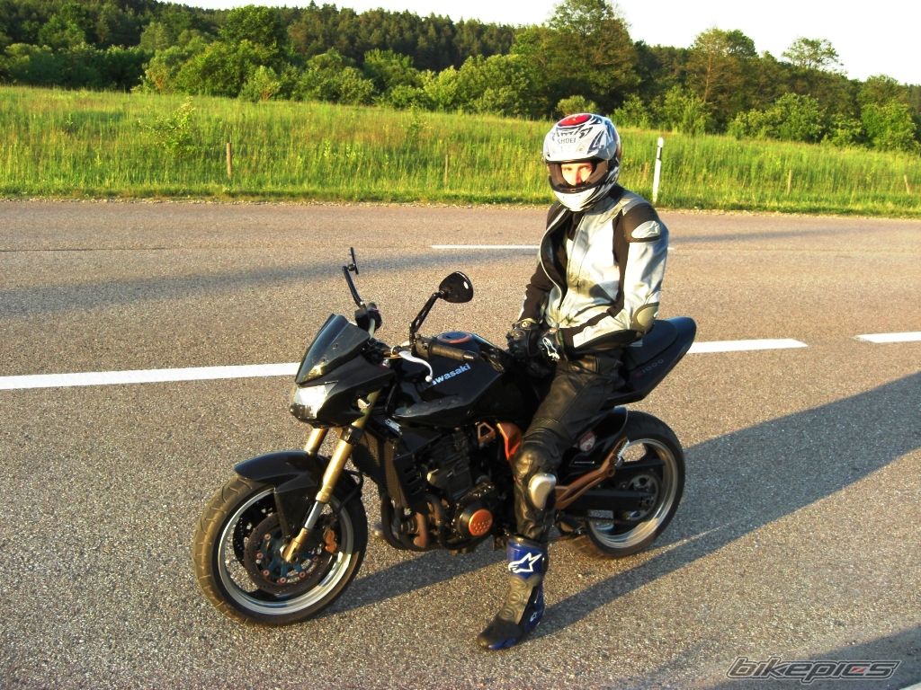 Photo 1882067