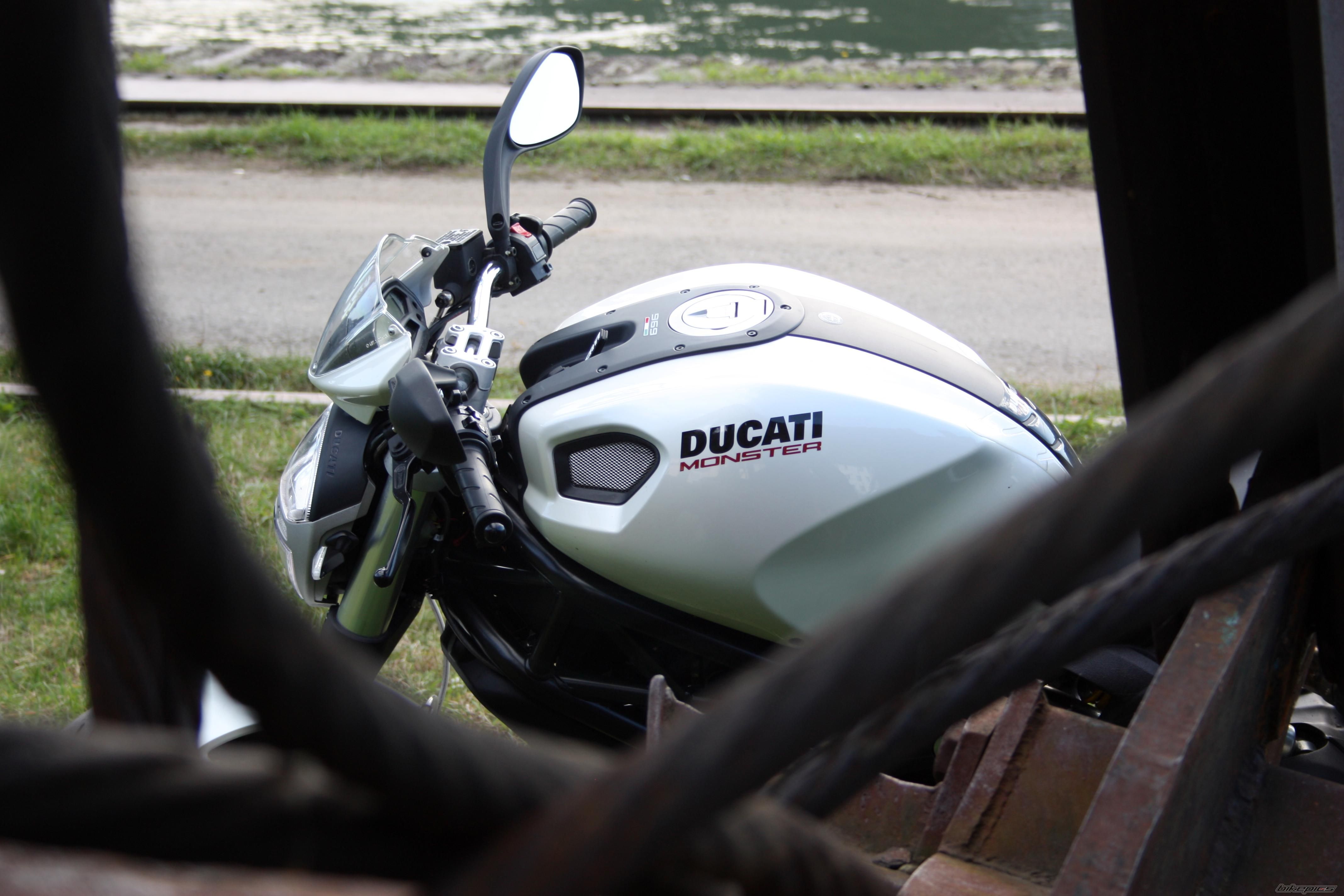Bike Photo 1882303