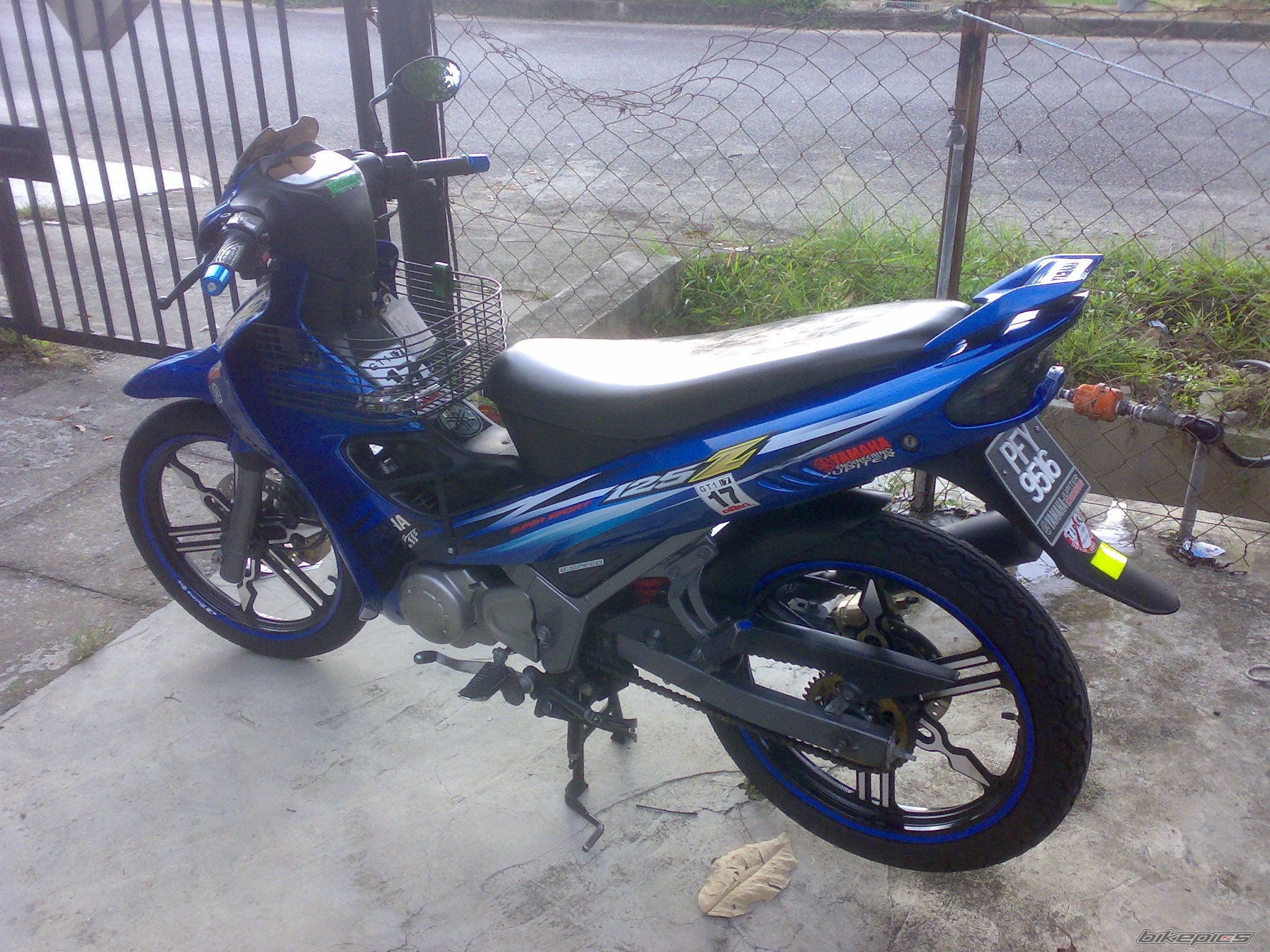 Photo 1882672