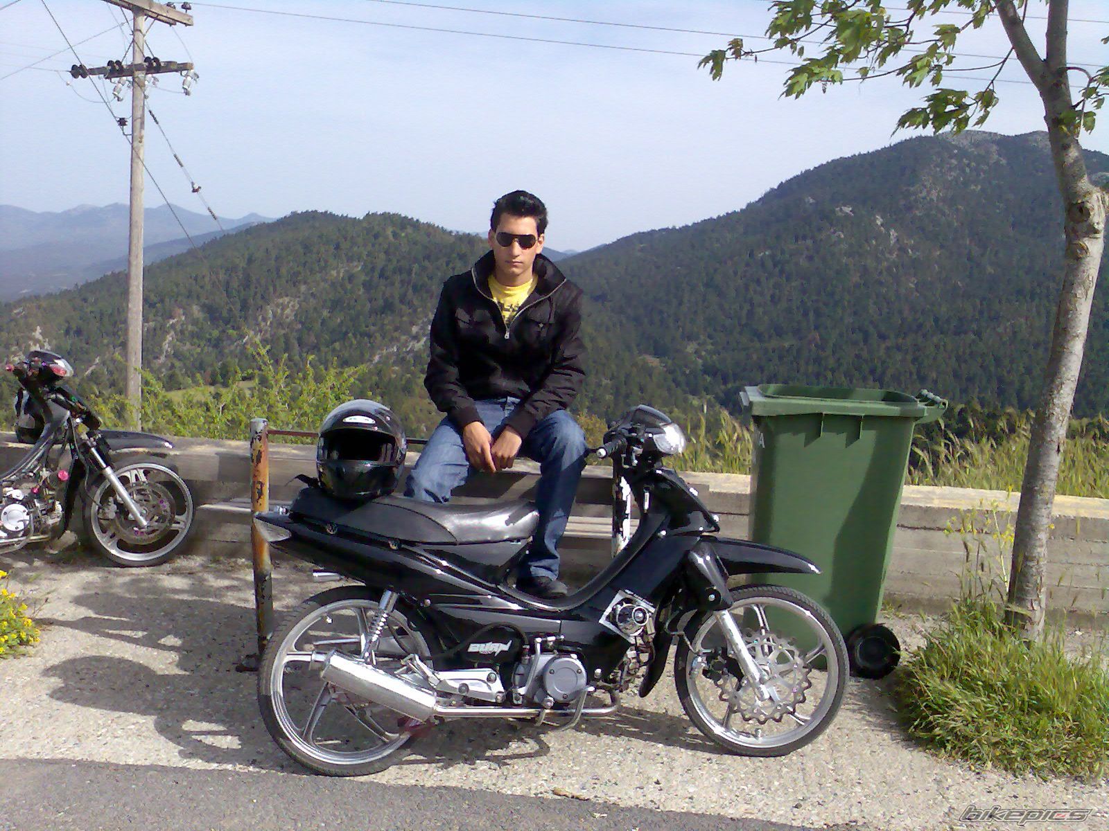 Bike Photo 1882848