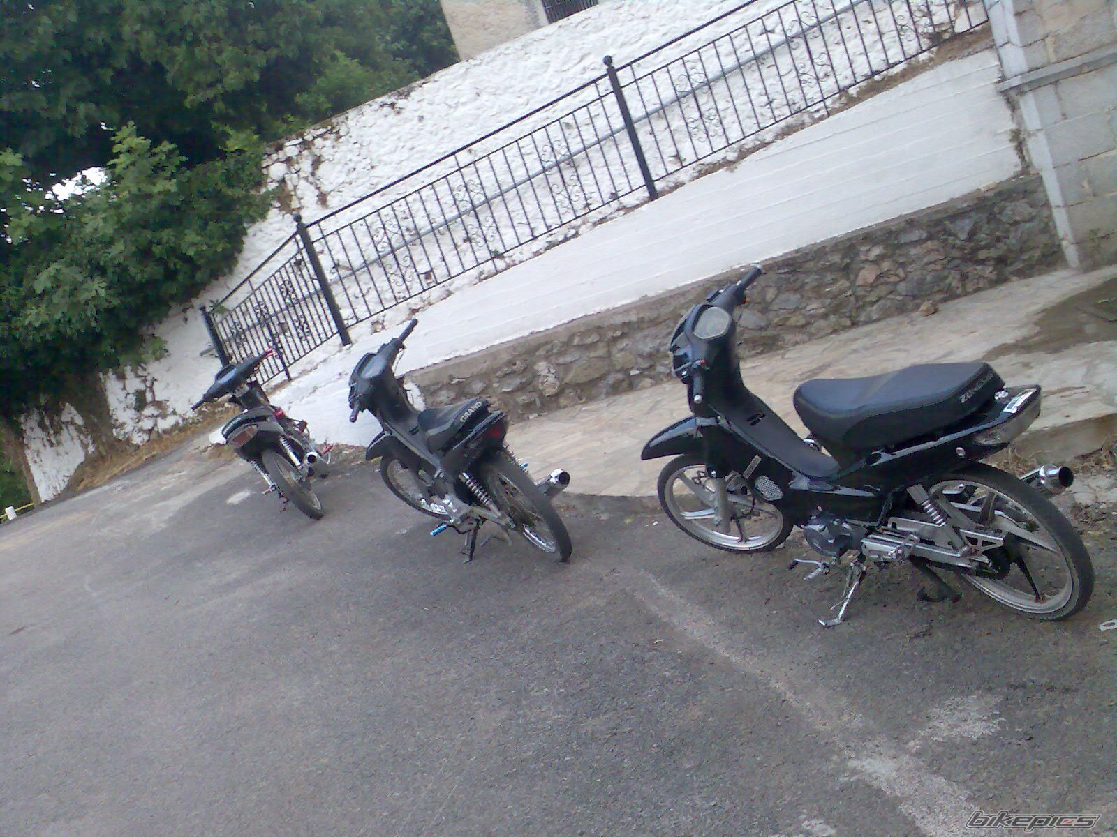 Bike Photo 1882858
