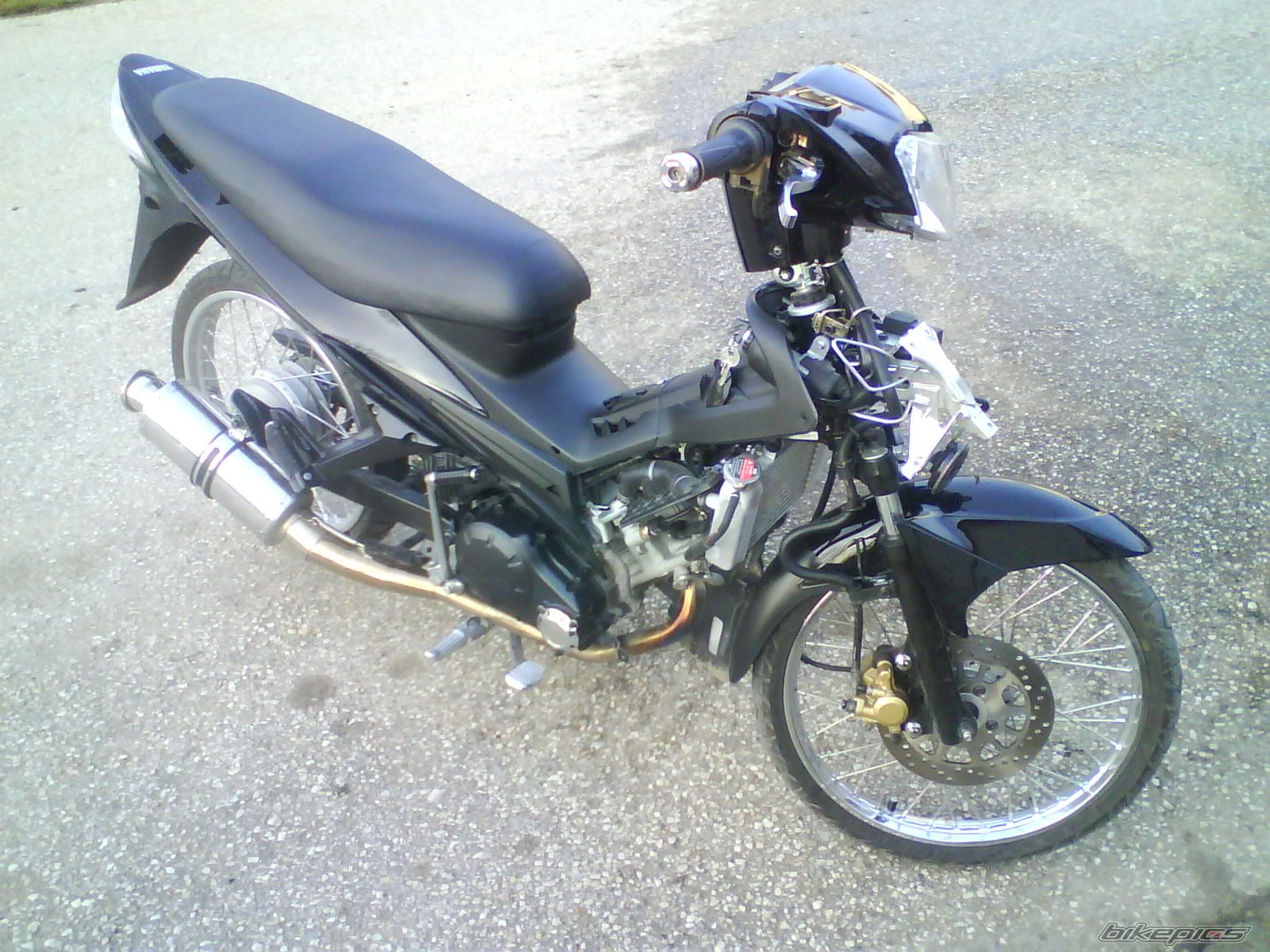 Photo 1882930
