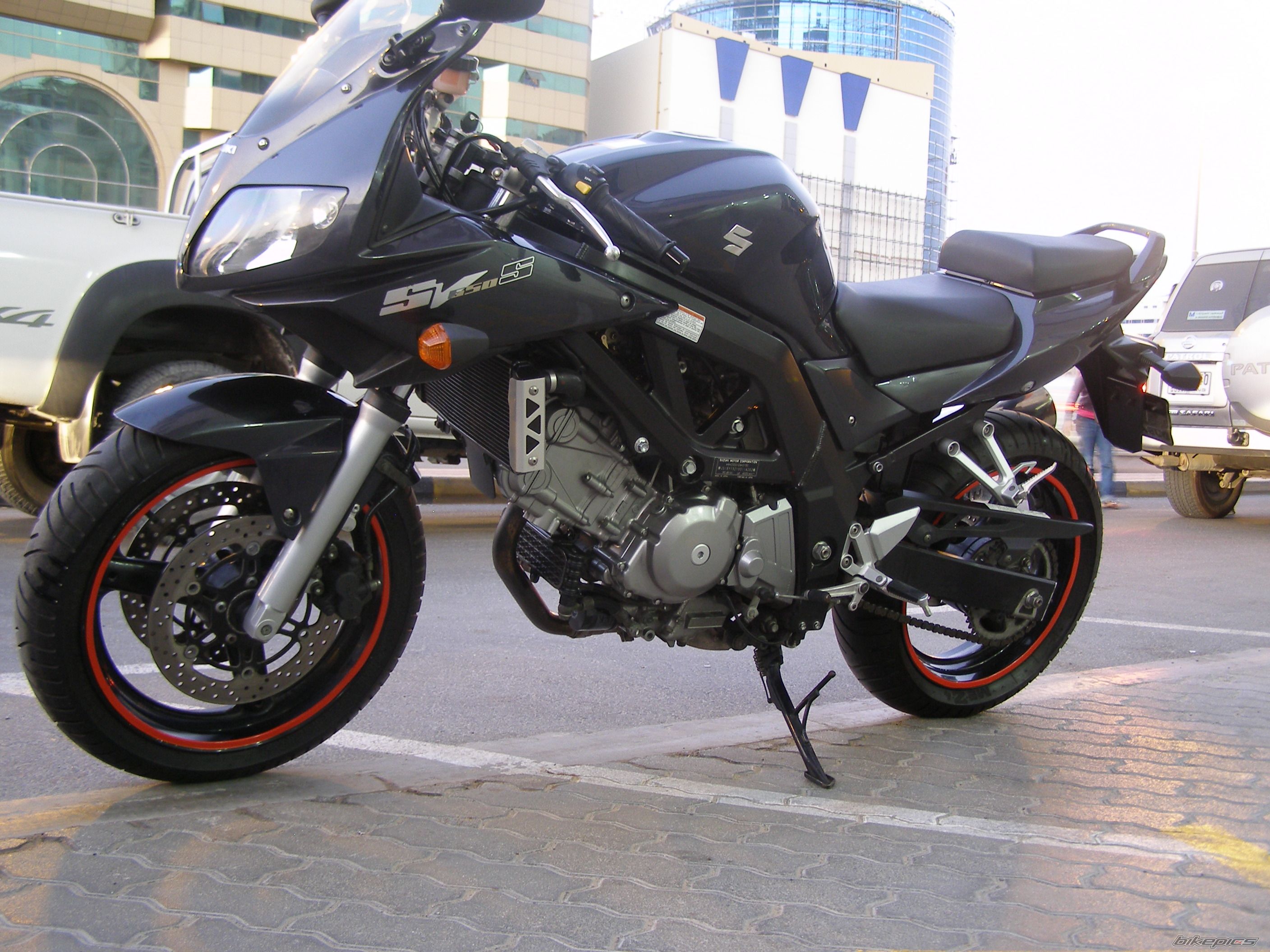 Bike Photo 1882943