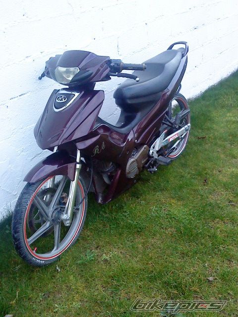 Photo 1882950
