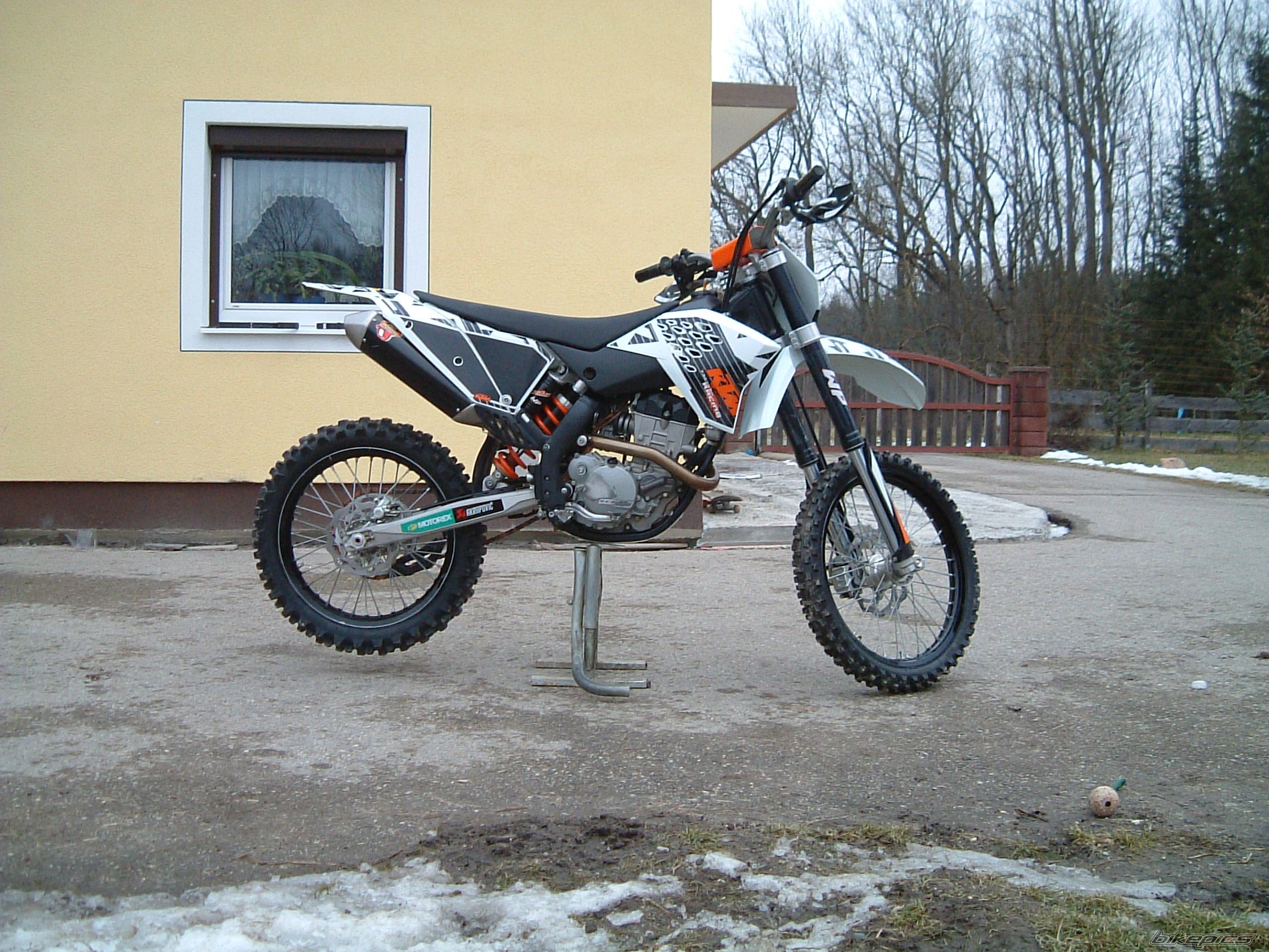 Photo 1883010