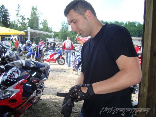 Photo 1883325