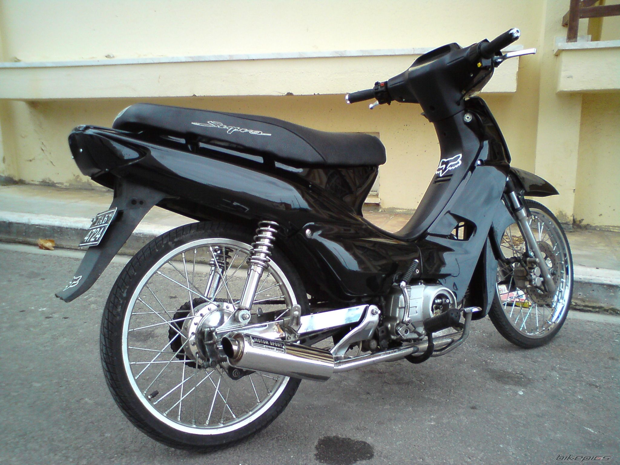 Photo 1883587