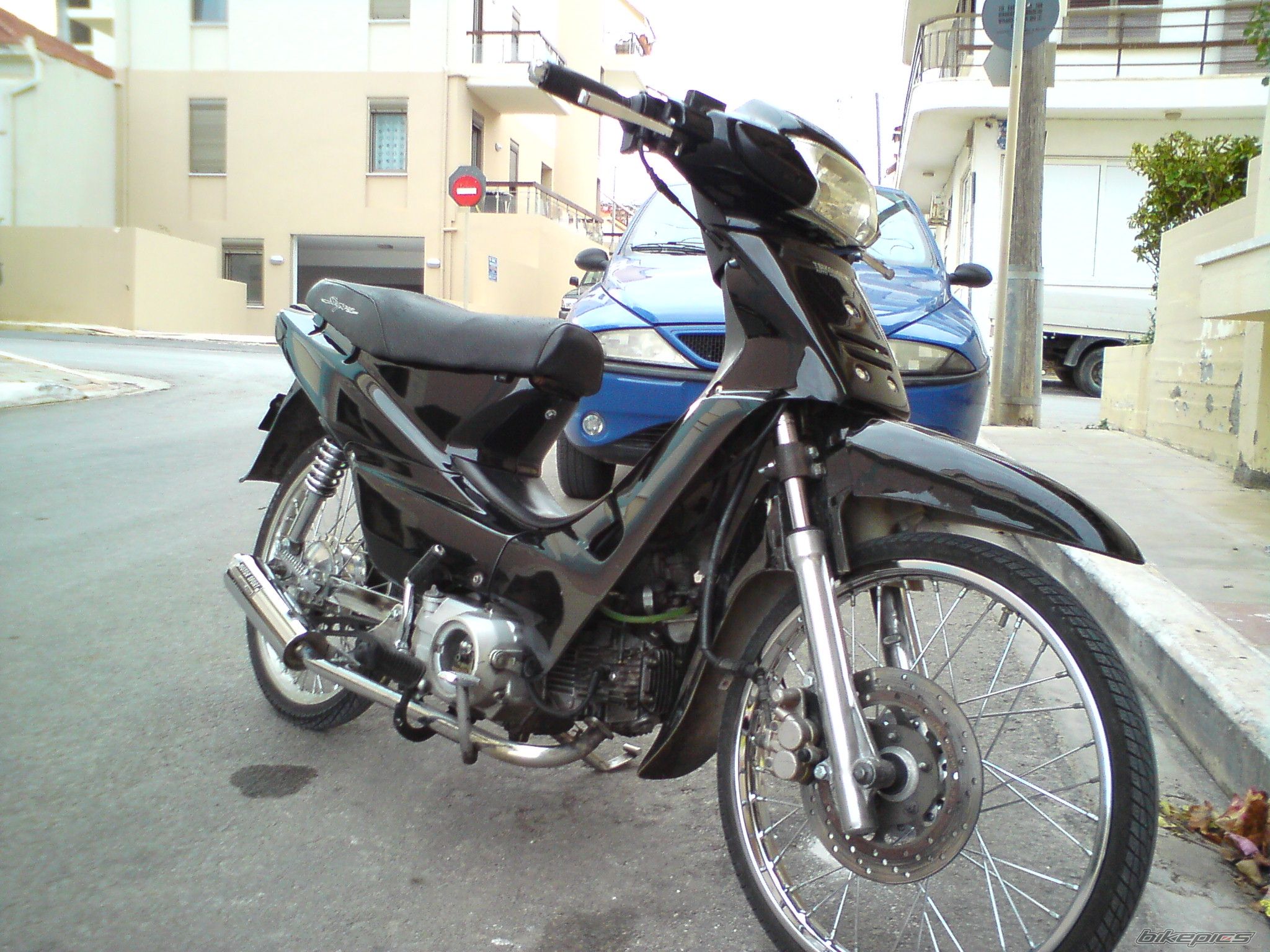 Photo 1883588