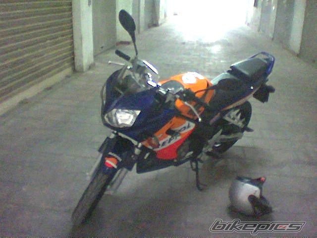 Photo 1883709