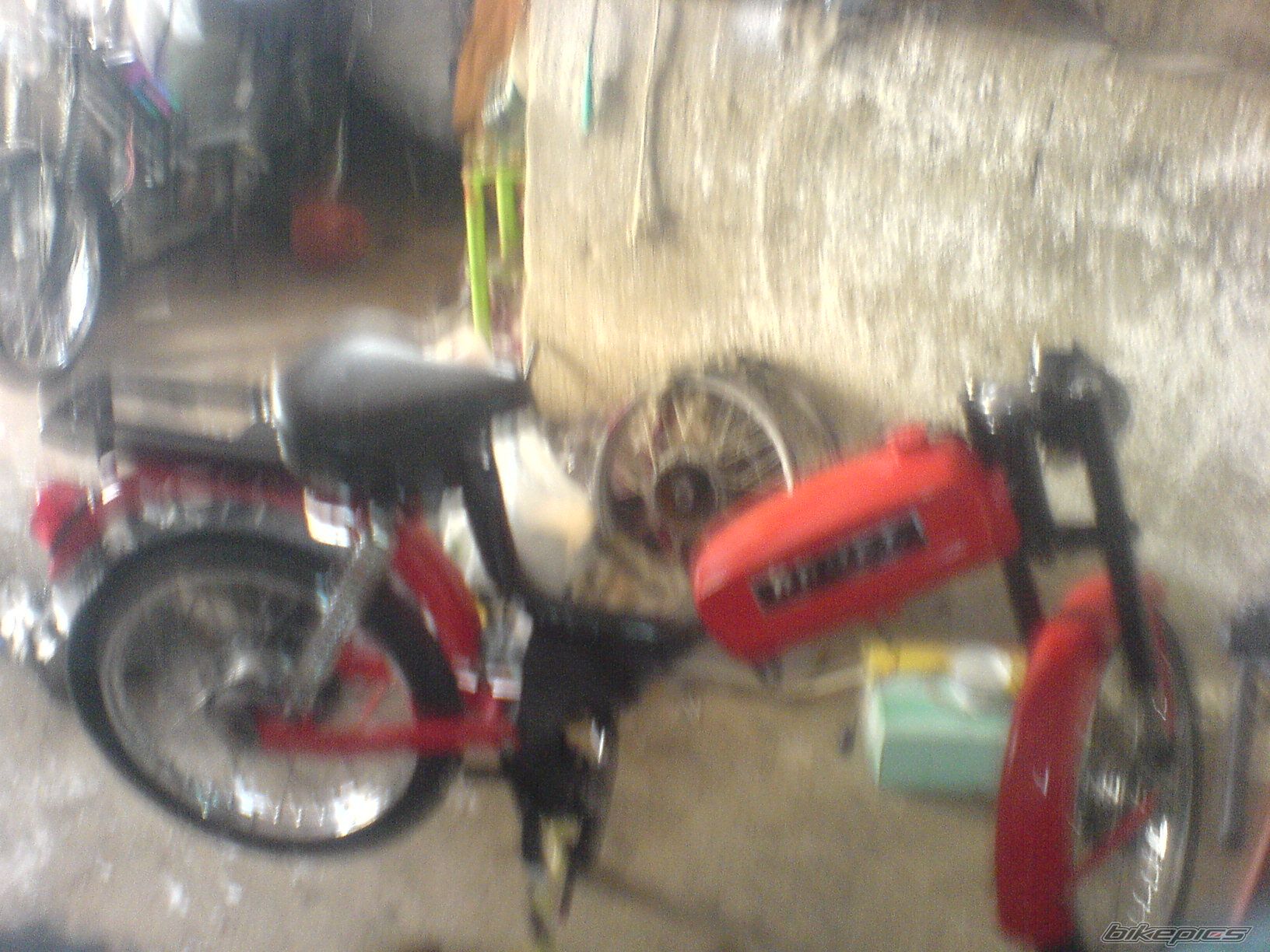 Photo 1884015