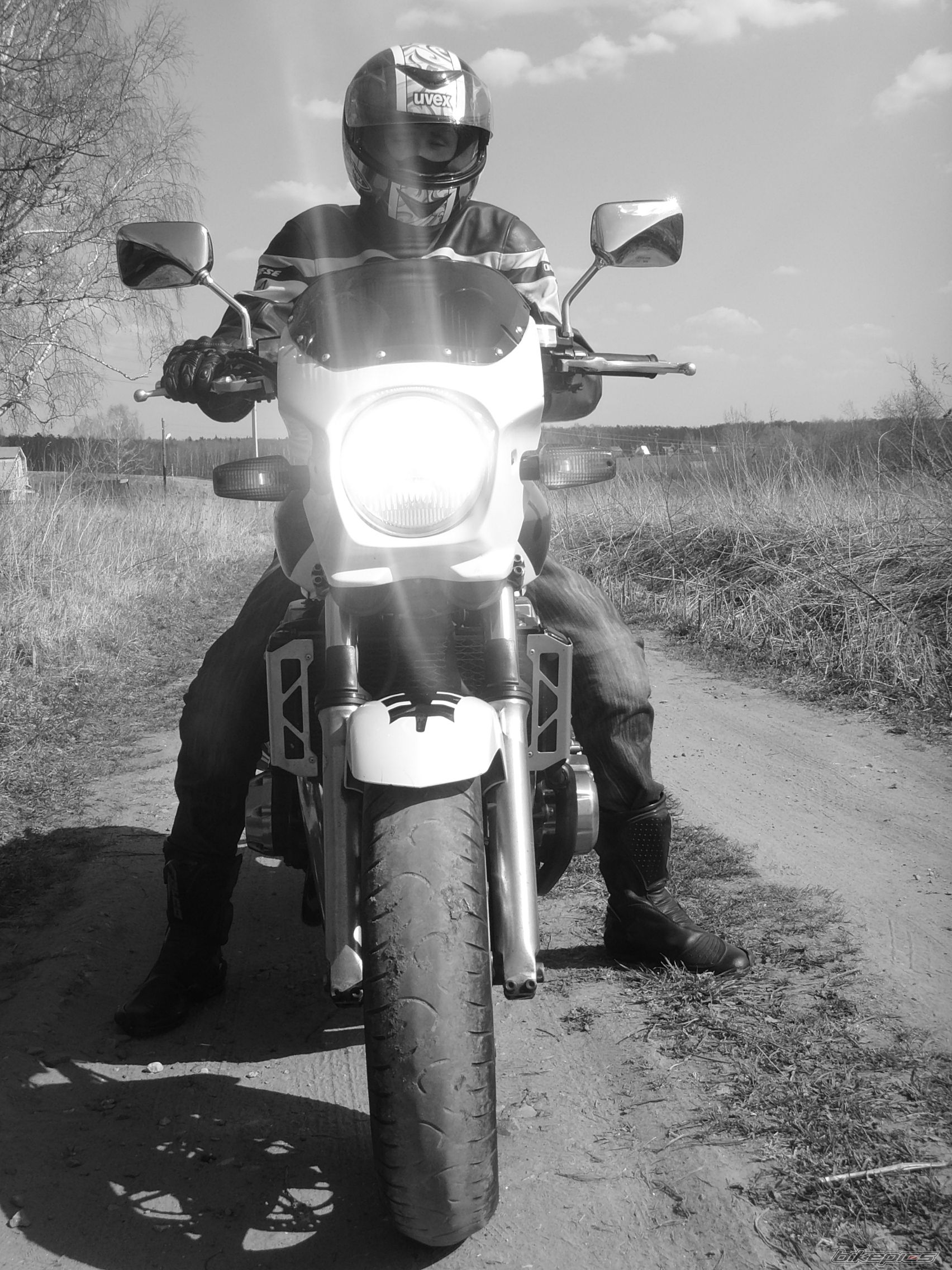 Photo 1884132