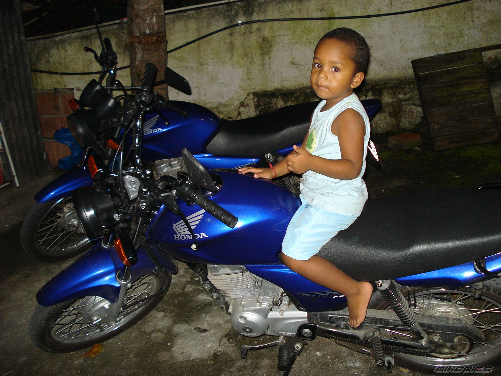 Bike Photo 1884302